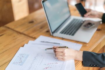 Более 400 видов разрешений для бизнеса перевели в электронный формат